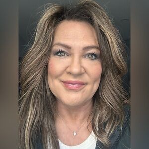 Meet your Posher, Toni